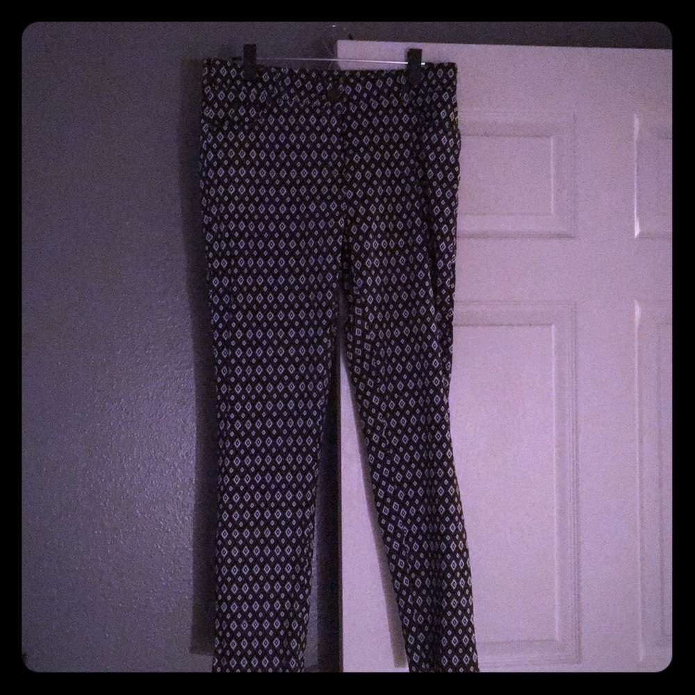 Ankle pants